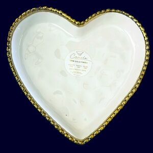 Camila White Hammered Heart Bowl/Tray With Gold Beaded Trim Around The Edges.